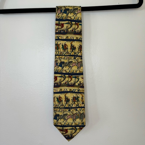 Alynn 100% Silk Novelty Patterned Tie - Picture 1 of 6